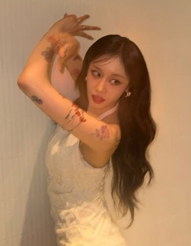 티아라 지연, “이혼 7개월 만의 장미 타투로 근황 공개”