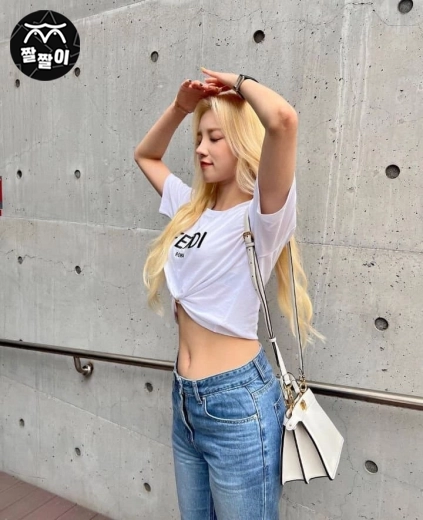 우기((여자)아이들) 청순 화보! 야꼽!