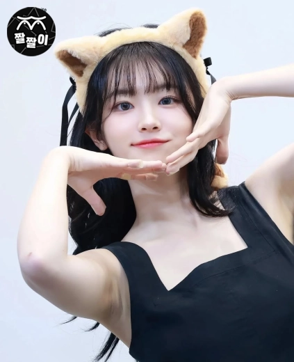 QWER 쵸단 블랙 원피스 겨드랑이 직촬