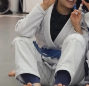 주짓수 하다 쉬면서 셀카 발바닥 노출