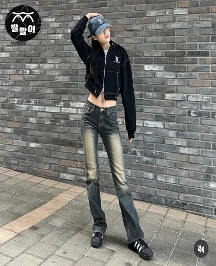 슬랜더 볼캡쓴 미녀 배꼽