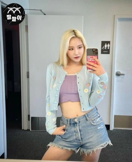 브브걸 민영 야꼽 노출~!