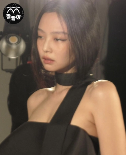 3월 컴백하는 블핑 제니 화보 겨드랑이