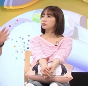 작사가 김이나 망사 양말 발바닥