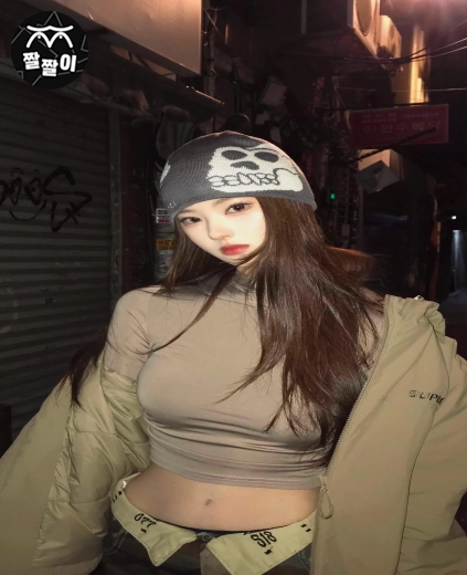 확실히 존예녀가 배꼽도 이쁨