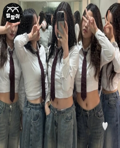 학교댄스부 단체배꼽사진