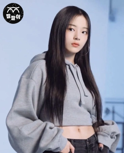 청순미 한가득 뉴진스 민지