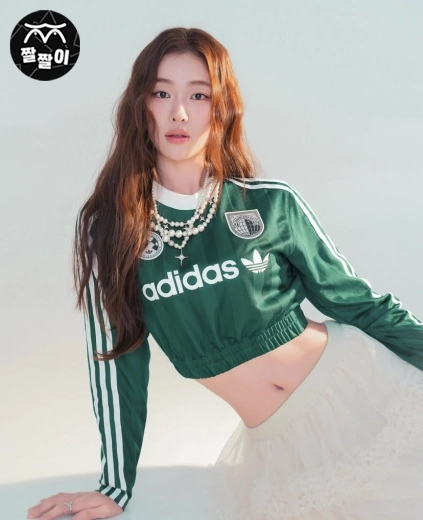 배우 송지우 아디다스 배꼽