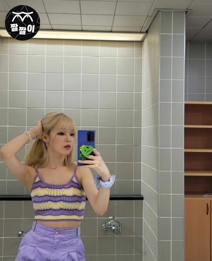 오마이걸 승희 셀카 겨드랑이~!
