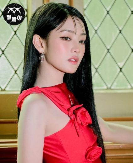 (여자)아이들 민니 접겨