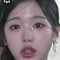 야한생각 만들게 하는 장원영 촉촉 입술