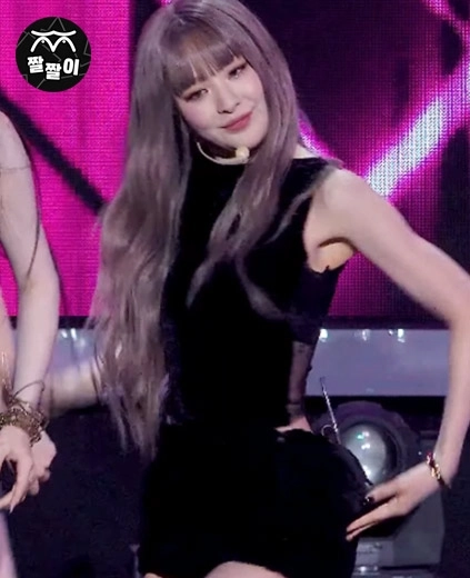 슬기 슬랜더 몸매