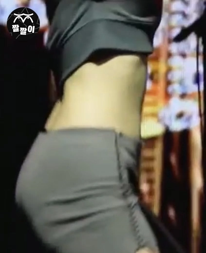있지 류진 탄탄함이 느껴지는 하체