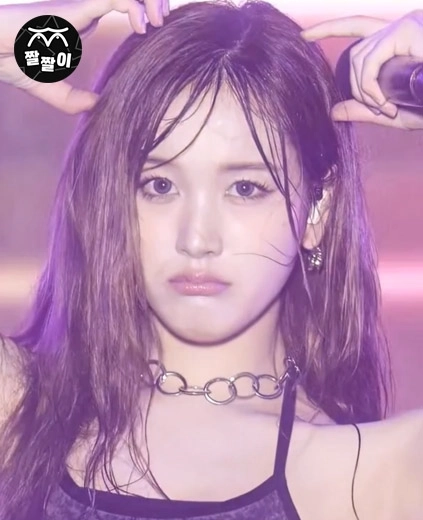 스테이씨 재이 적나라한 겨드랑이