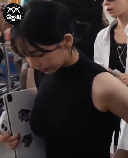 묵직한 카리나 공항패션