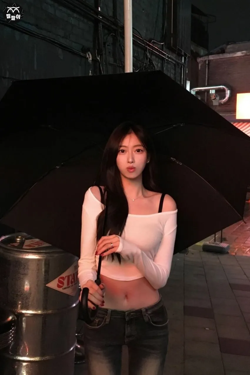 아이돌급 미모 어꺠끈 브라 노출