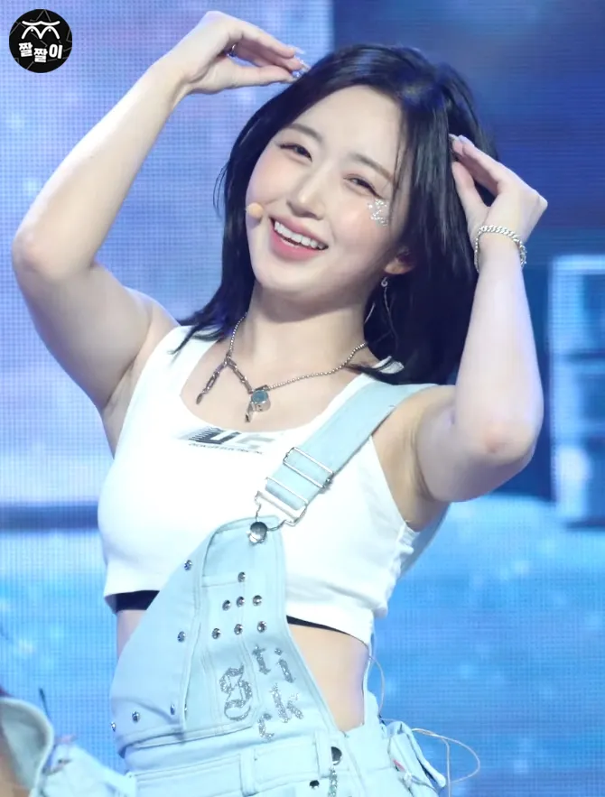 음방 엔믹스 오해원 겨드랑이