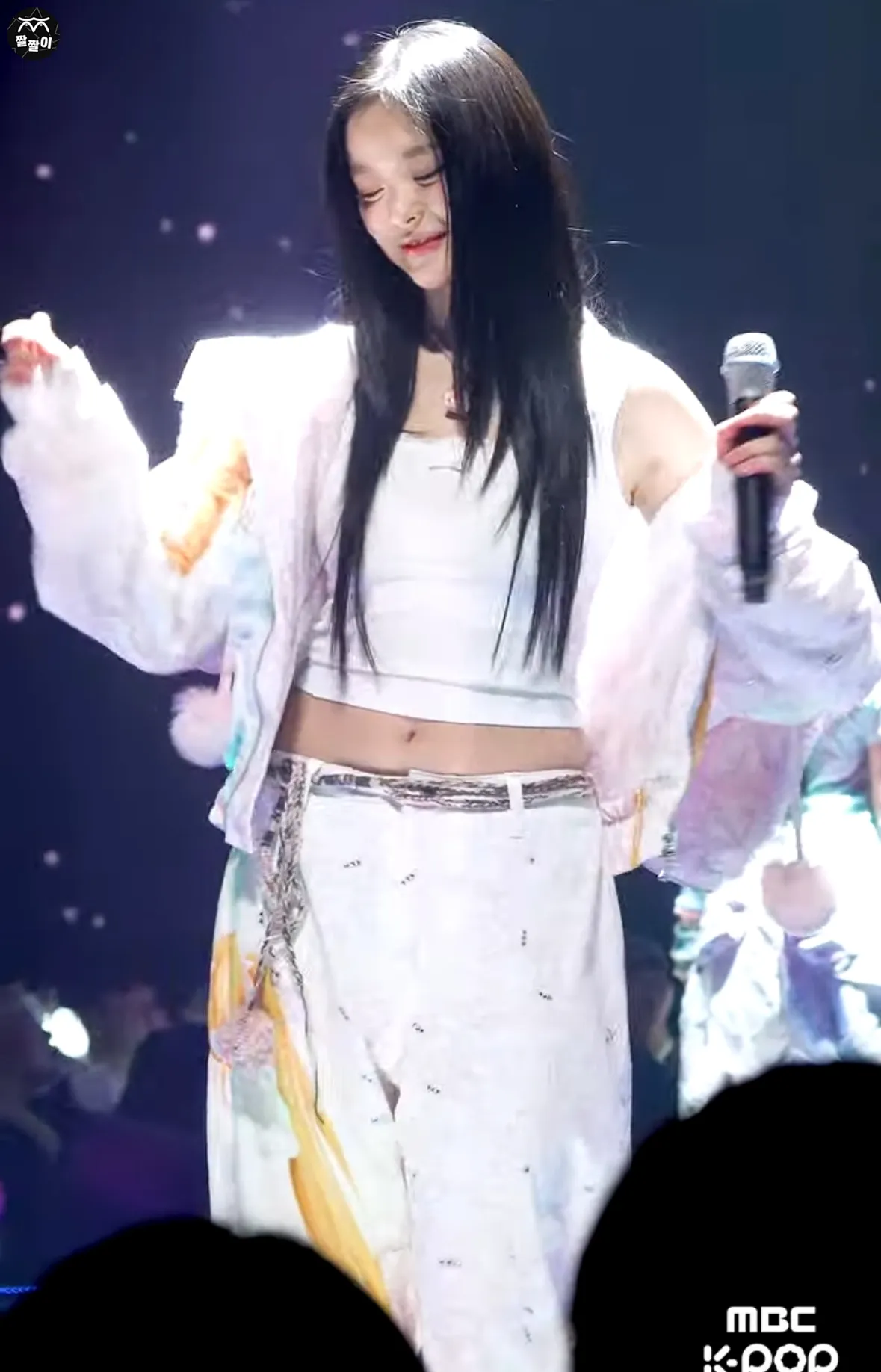 뉴진스 팜하니 귀여운 배꼽