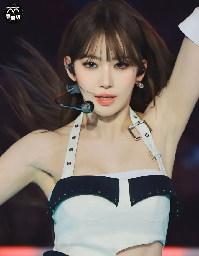 뮤뱅 르세라핌 사쿠라 클겨