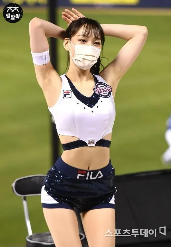 치어리더 정희정 거뭇한 겨드랑이