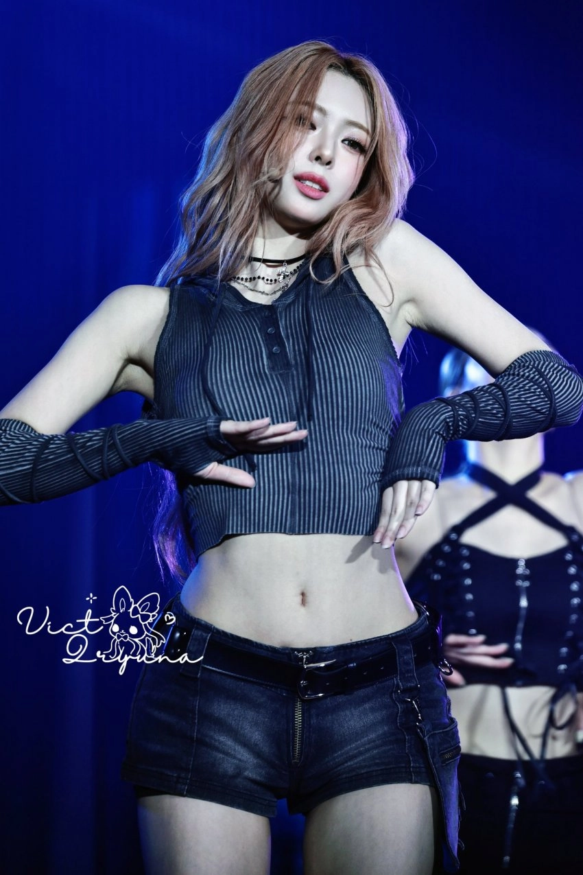 와 몸매 미쳤눼