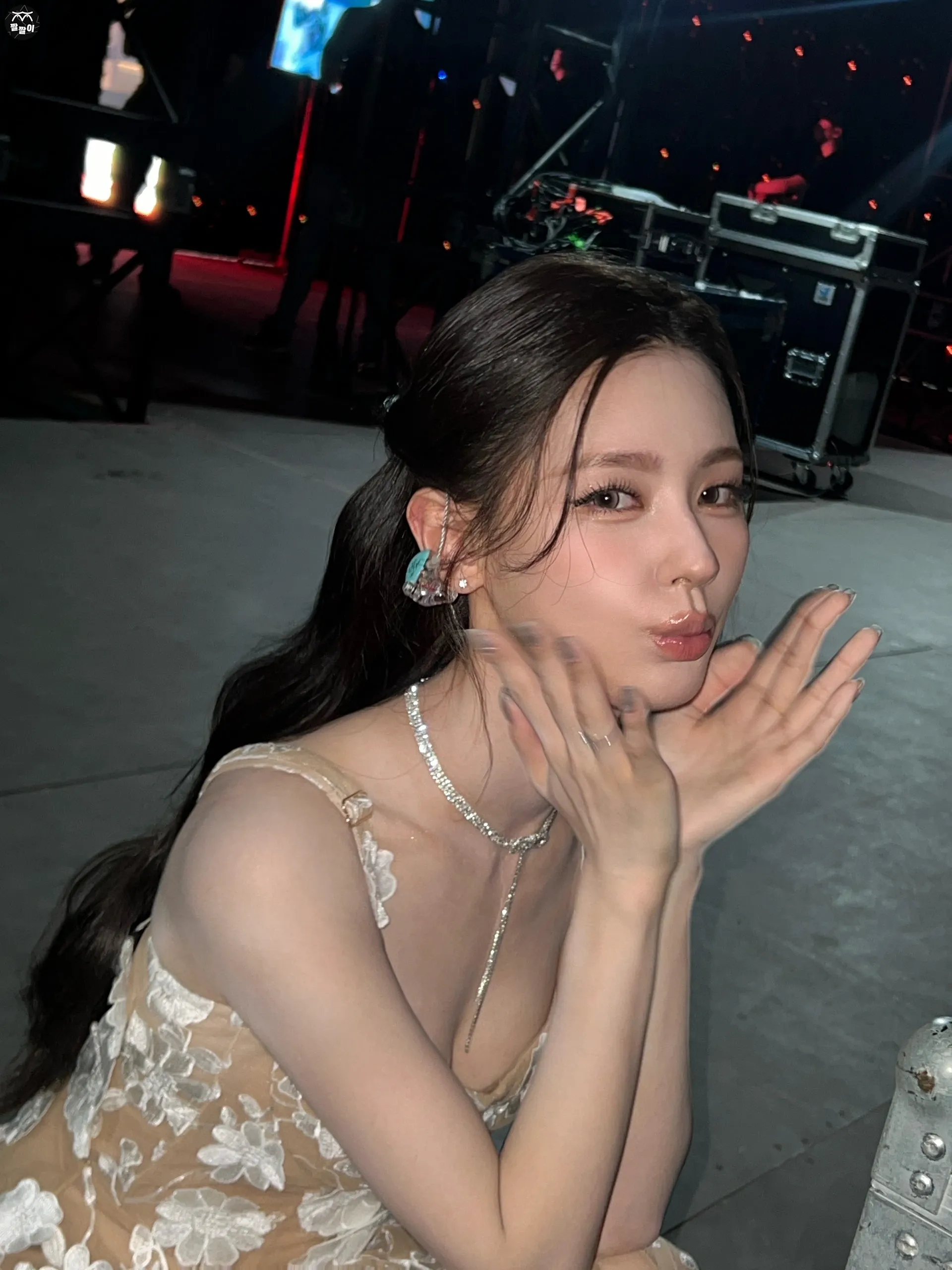 아이들 미연 은은한 윗슴