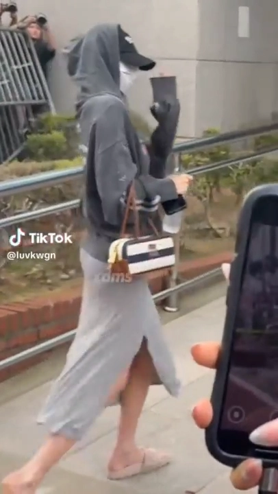장원영 출근길 미시룩 몸매 ㅗㅜㅑ